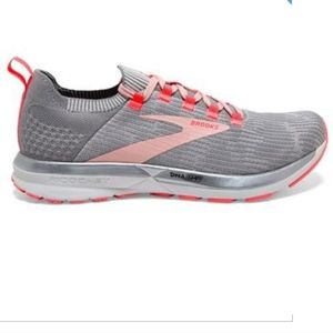 Womens Brooks Ricochet 2 Running Shoes size 8.5 Gray Coral